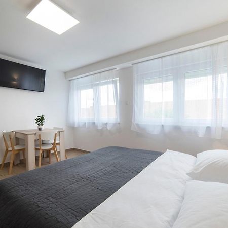 Apartments Pamer, 4Th Floor, No Elevator Zagreb Exterior foto