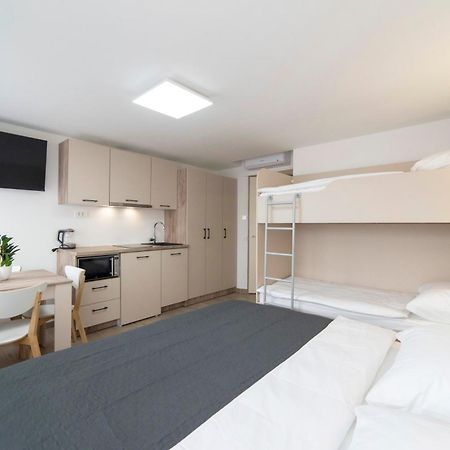 Apartments Pamer, 4Th Floor, No Elevator Zagreb Exterior foto