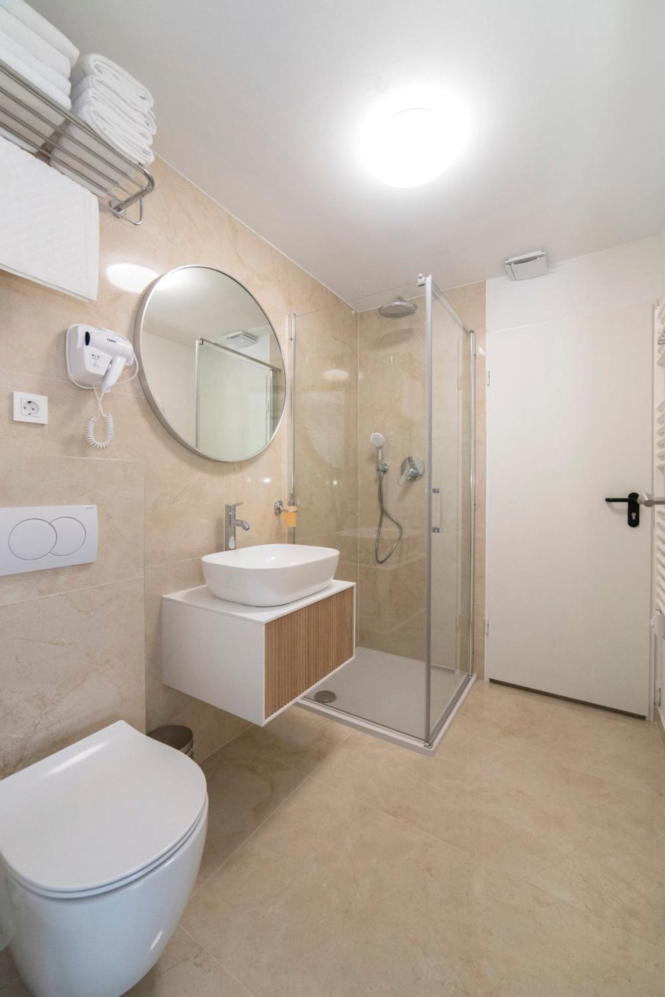 Apartments Pamer, 4Th Floor, No Elevator Zagreb Exterior foto