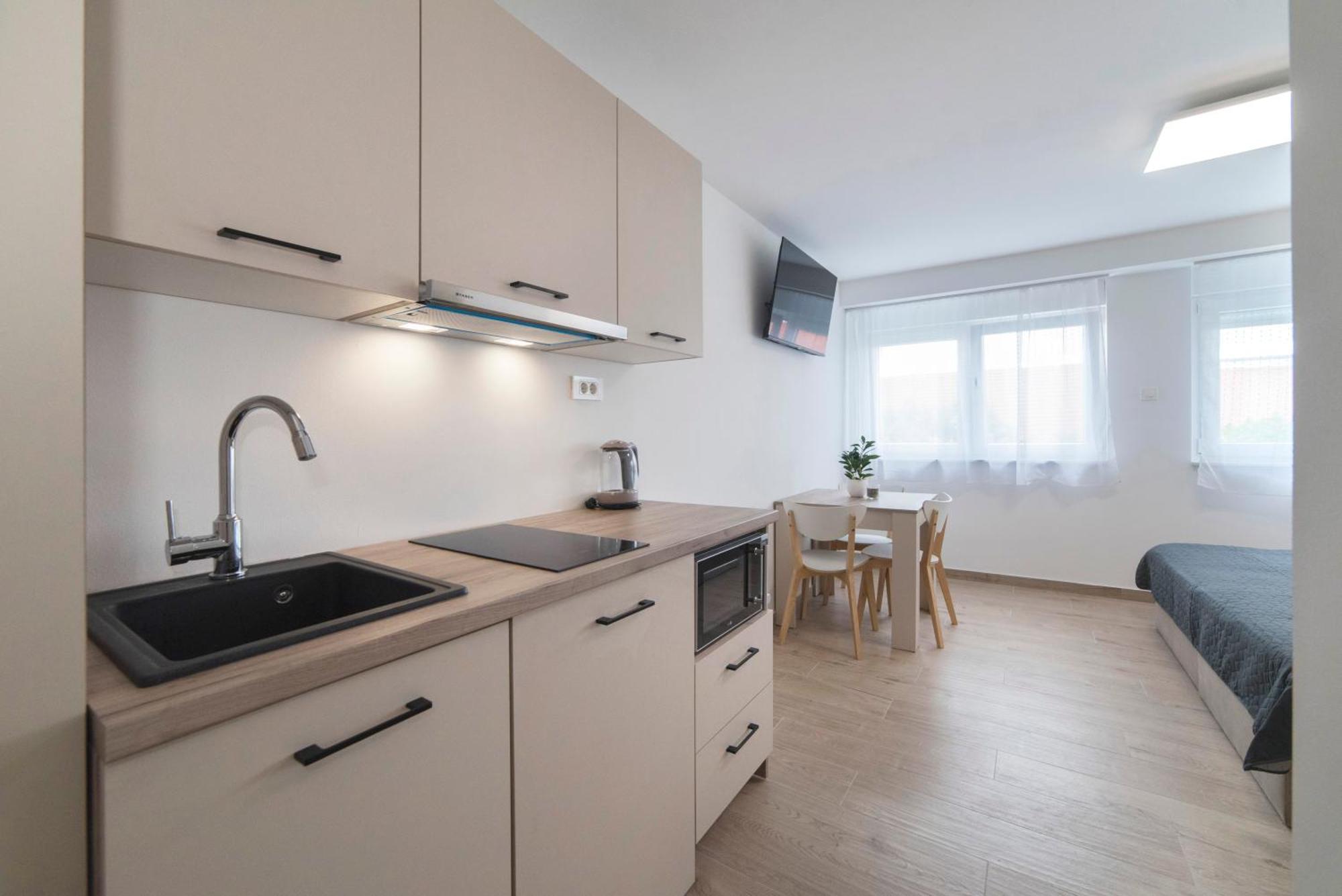 Apartments Pamer, 4Th Floor, No Elevator Zagreb Exterior foto