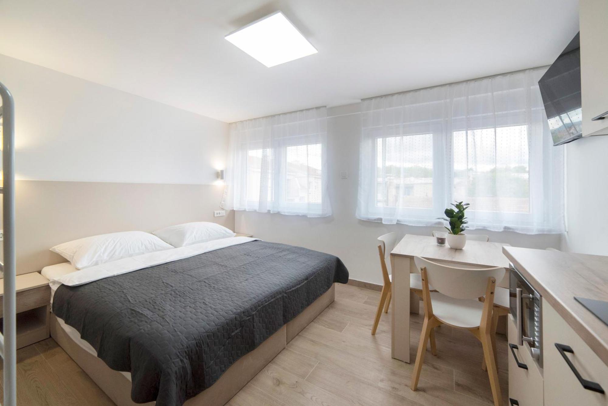 Apartments Pamer, 4Th Floor, No Elevator Zagreb Exterior foto