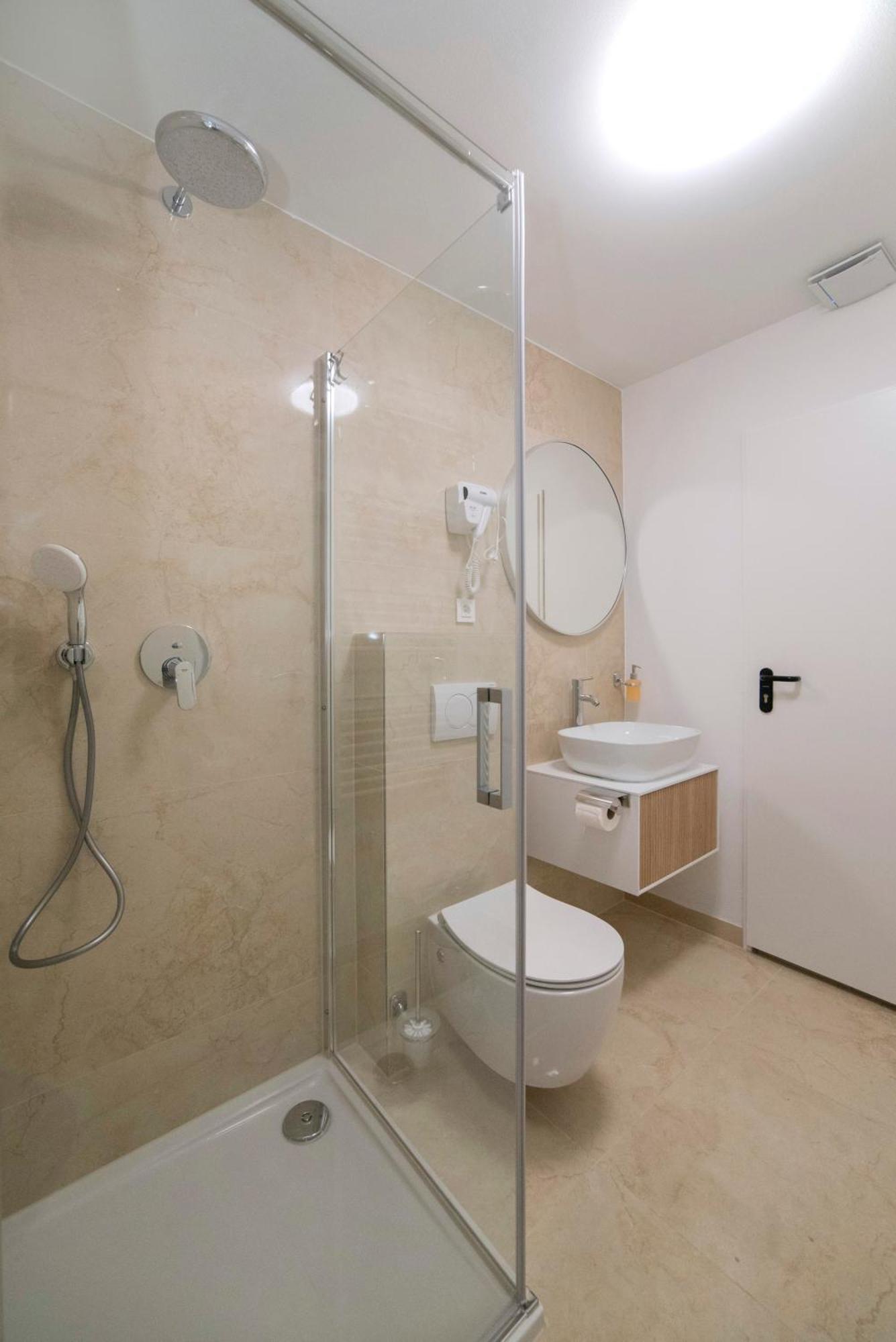 Apartments Pamer, 4Th Floor, No Elevator Zagreb Exterior foto